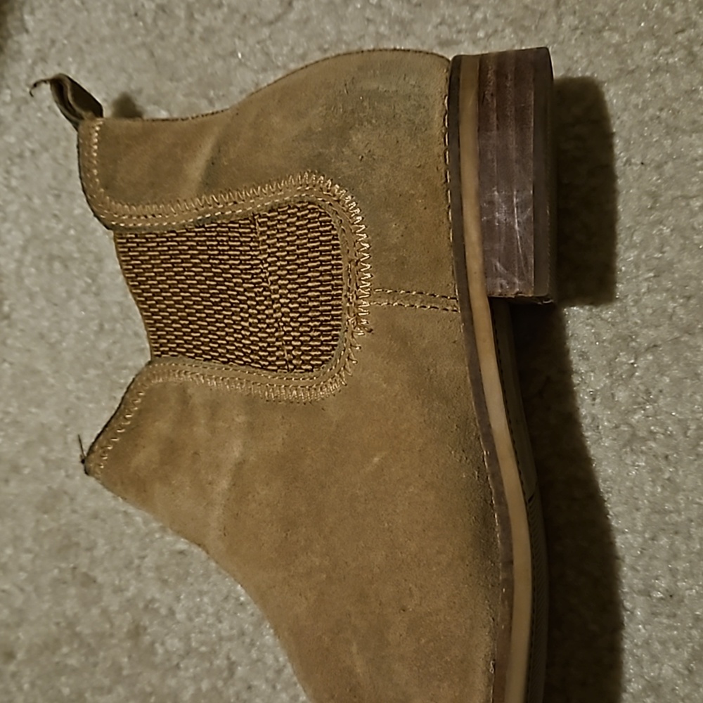 Tom's Chelsea Boots - Picture 11 of 12